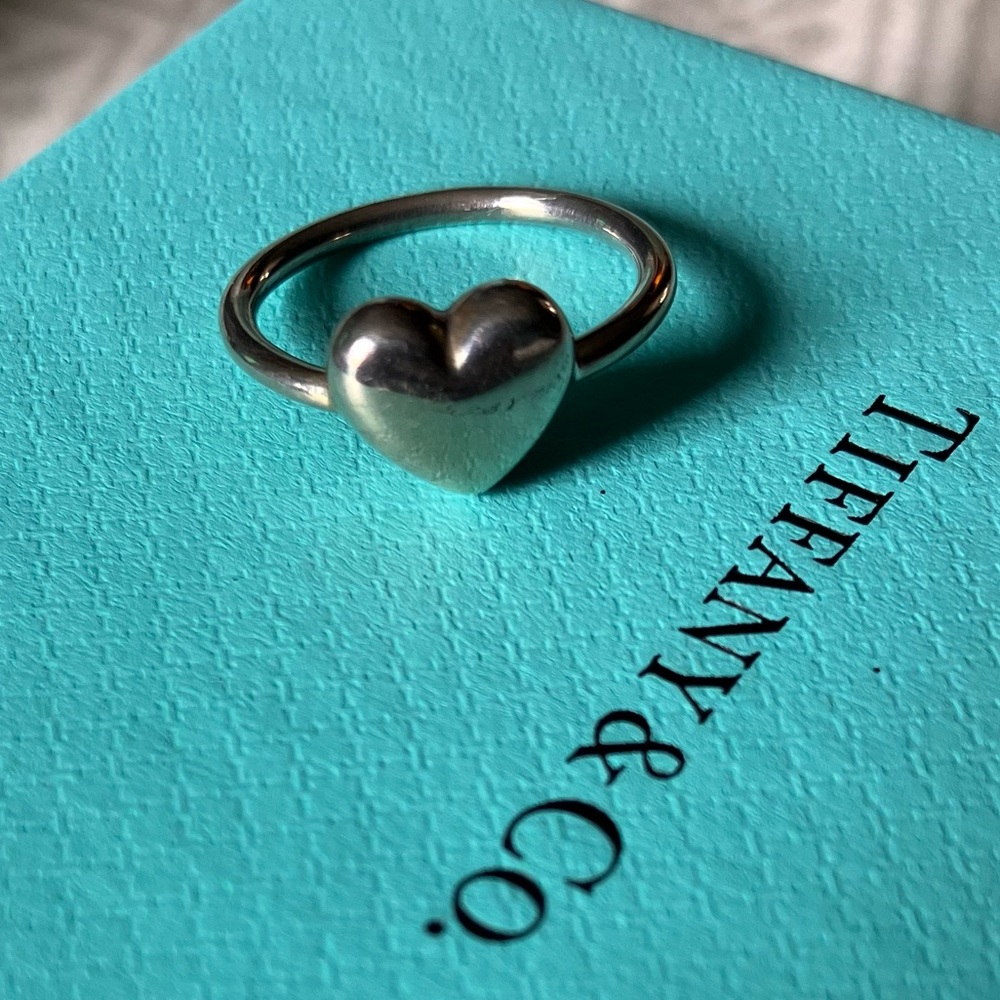Authentic Tiffany & Co. sz 5.25 puff heart ring. 925 silver.  Gently worn.